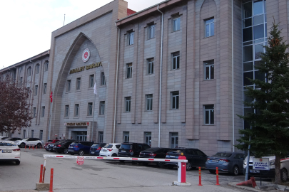 Eşini öldüren sanık yargılanmaya başlandı