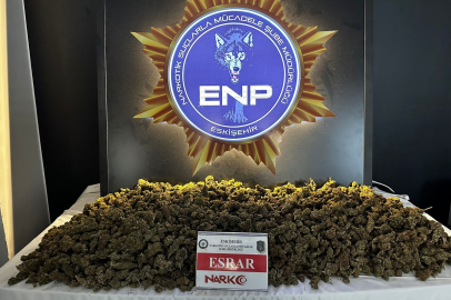 Sokakta uyuşturucu satan şahısları yakalamak için çalışma