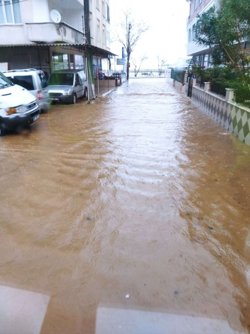 Sağanak sonrası Karacabey su altında kaldı!-Bursa Hayat Gazetesi-2