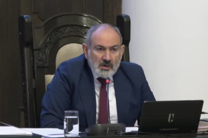 Ermenistan’da Bakanlar Kurulu toplantısında bakana azar
