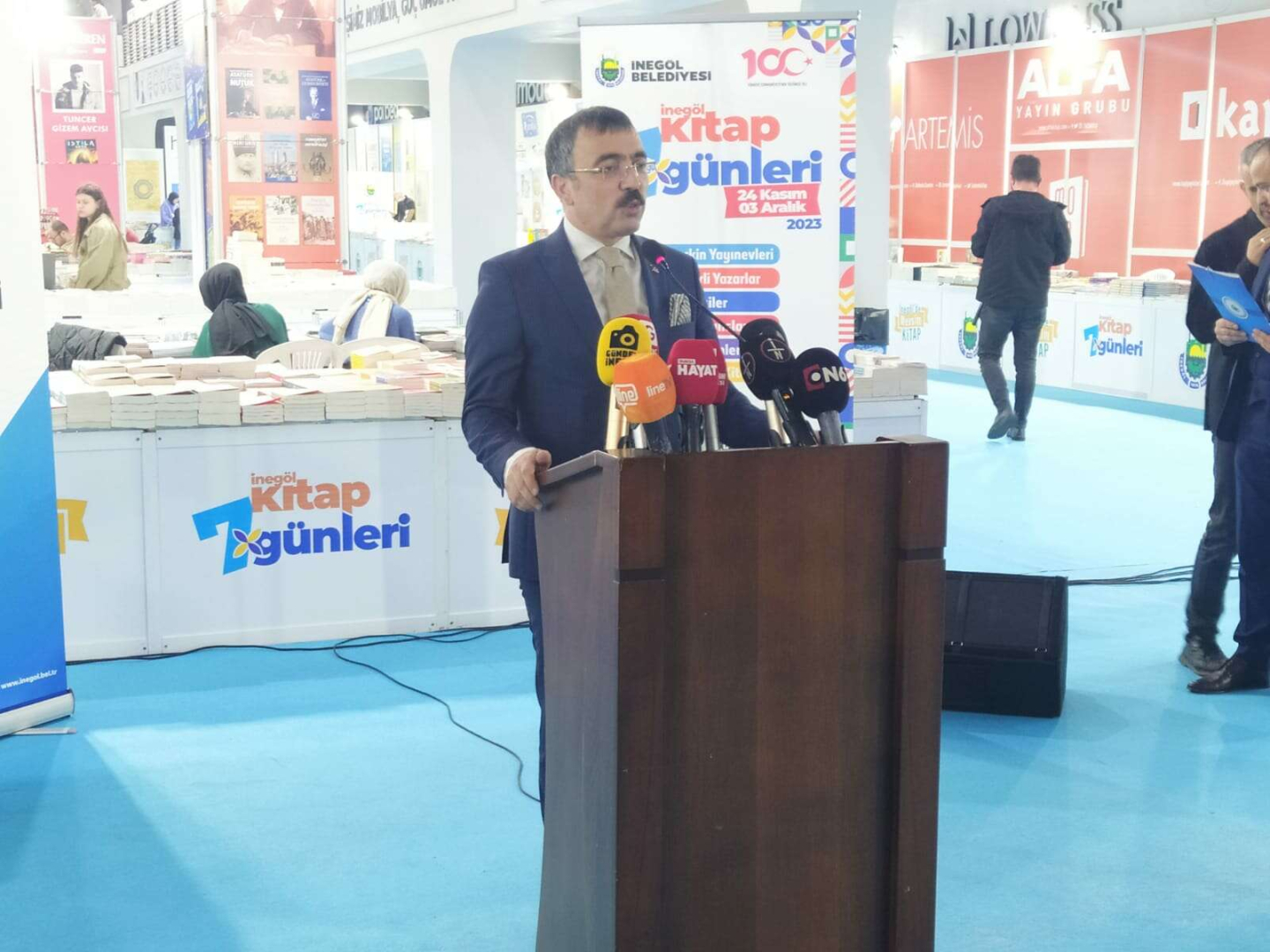 Bursa İnegöl 7. Kitap Günleri açılışı yaptı-Bursa Hayat Gazetesi-4