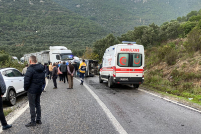 Bursa'da kaza: Çarpışıp, devrildi!