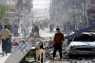 İsrail, insani araya rağmen saldırdı