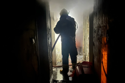 Yangında ev kullanılamaz hale geldi