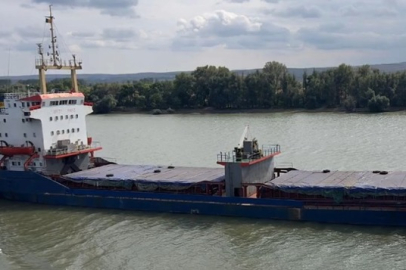 İstanbul'a gelen kargo gemisi battı!