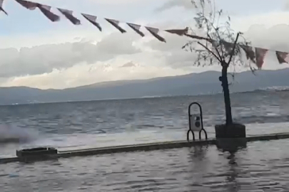 Bursa Kurşunlu sahilinde su yükseldi, ara sokaklar göle döndü!