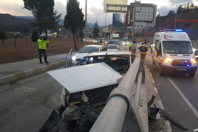 Kazada araç hurdaya döndü!