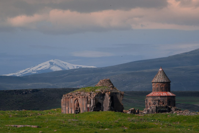 Cami ve kilise bir arada: Ani Harabeleri