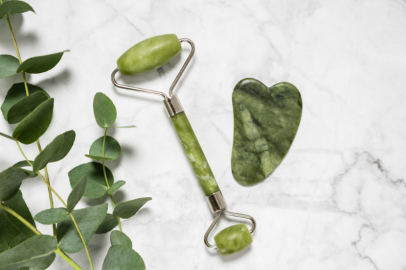 Jade roller kullanımı ve 7 faydası, işe yarıyor mu?
