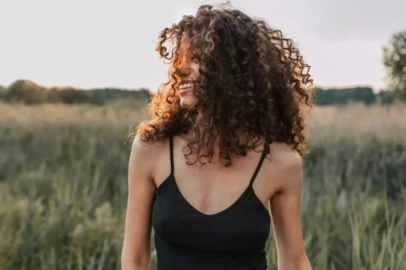 Kıvırcık saçların bakımı nasıl yapılmalıdır?