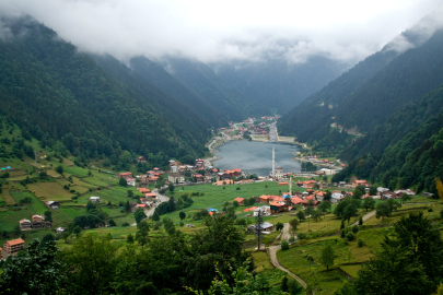 Seyirlik manzara: Uzungöl