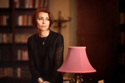 Elif şafak kimdir? Mesleği nedir? Kaç yaşında?