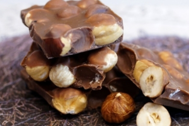 Evde fındıklı çikolata nasıl yapılır?