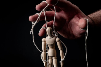 Zeki insanlar tarafından kullanılan 10 manipülasyon tekniği