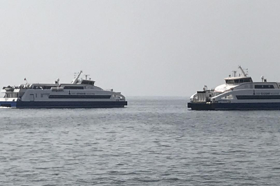 Fırtına nedeniyle durdurulmuştu: İzmir'de seferler yeniden başladı