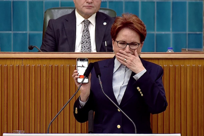 Meral Akşener hıçkırarak ağladı!