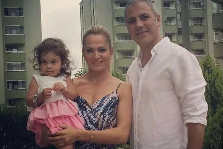 Survivor Nagihan Karadere’nin herkesten sakladığı eski eşini görenler çok şaşırdı! -Bursa Hayat Gazetesi -4