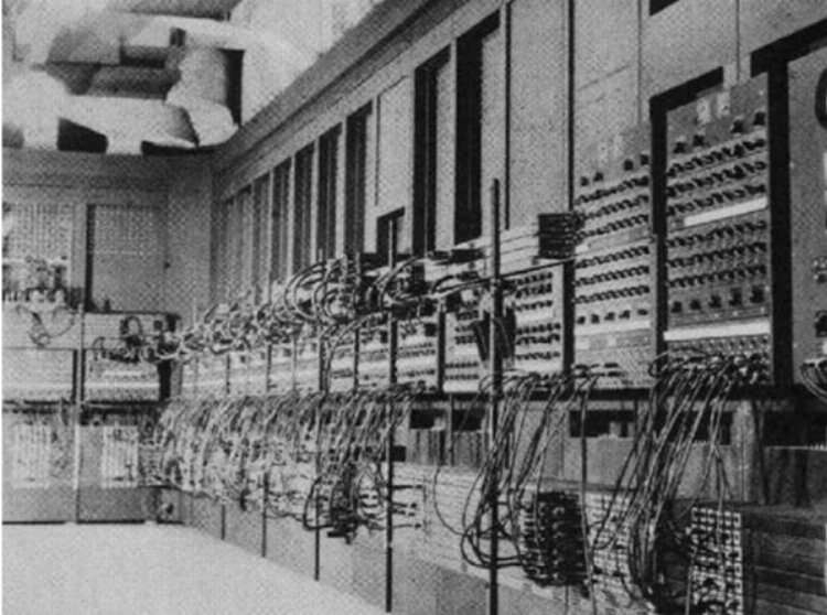 Dünyadaki ilk bilgisayar: ENIAC -Bursa Hayat Gazetesi -2