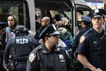 New York Times gazetesi binasında gösteri