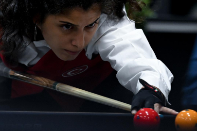 Milli sporcu Güzin Müjde Karakaşlı, bronz madalya kazandı