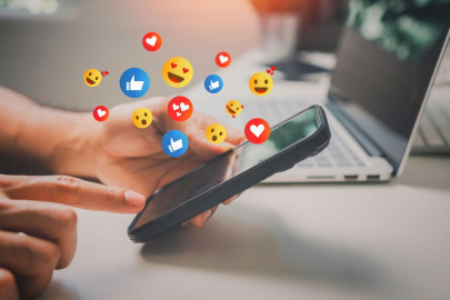 Yoğun sosyal medya kullanımı yalnızlığa itiyor