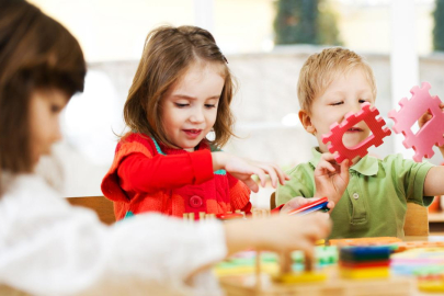 Çocuklar oyun terapisiyle tedavi ediliyor