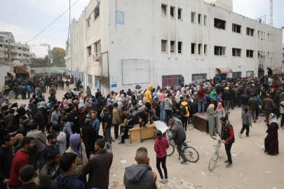 Gazze'ye ilk defa 4 ay sonra insani yardım ulaştı