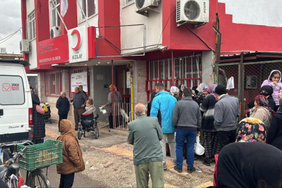 Hatay'da Türk Kızılay Başkanı ve 2 personeline saldırı!