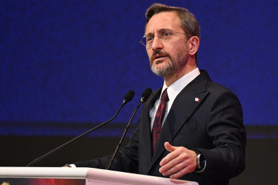 İletişim Başkanı Altun, Çanakkale Zaferi'ni kutladı