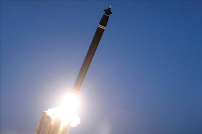 Kuzey Kore, Japon Denizi'ne balistik füze fırlattı