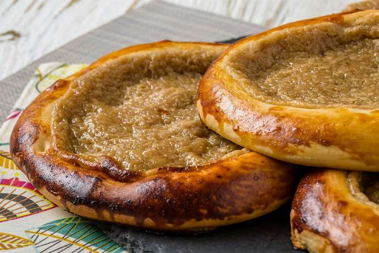 İftar ve sahur sofralarının vazgeçilmezi: Tahinli Pide -Bursa hayat Gazetesi-2