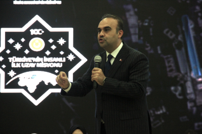 Bakan Kacır, 'gençlik buluşması' programına katıldı