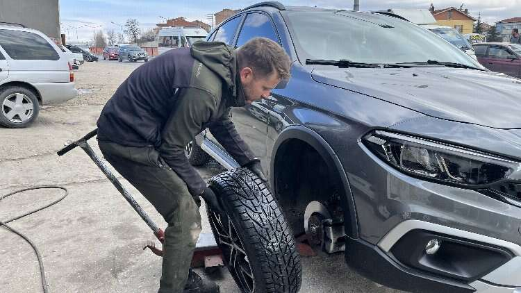 Sıcak havalarda kış lastiği kaza riskini arttırıyor!-Bursa Hayat Gazetesi-2