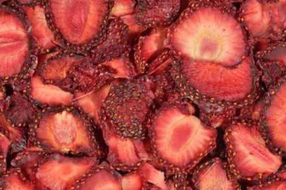 Çilek cipsi tarifi: Fırında kolayca hazırlayın