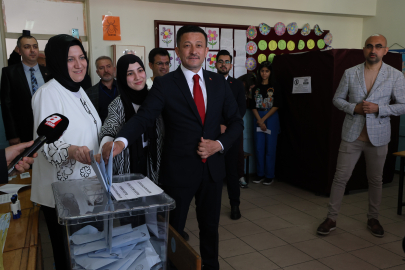 Hamza Dağ kimdir, kaç yaşında, evli mi?