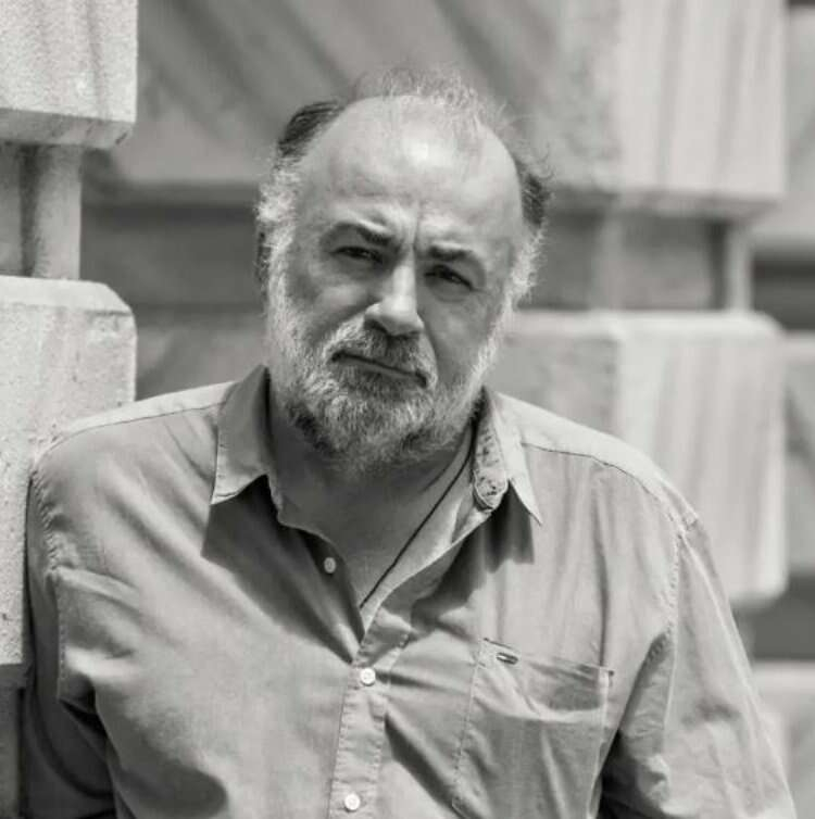 Unutulmaz birçok filmin yönetmeni: Serdar Akar -Bursa Hayat Gazetesi-2