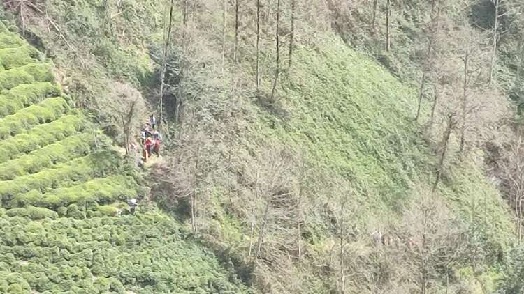 Rize’de teleferik kazası: Yere düşen 2 kişi ağır yaralandı!-Bursa Hayat Gazetesi-2