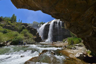 Her mevsim bir başka güzel: Tortum Şelalesi