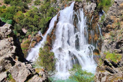 Doğa tutkunlarının adresi: Uçarsu Şelalesi