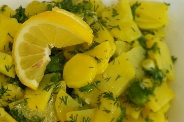 Limonlu Dereotu ve Havuçlu Patates Salatası Tarifi