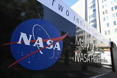 NASA, bir evin çatısına düşen gizemli nesneyi açıkladı