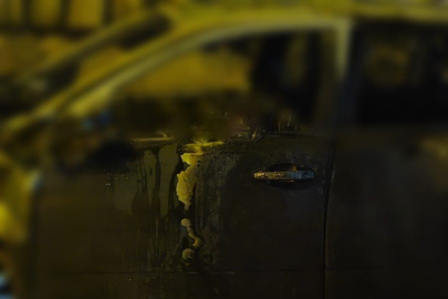 Kaza yaptığı araçta yanarak can verdi