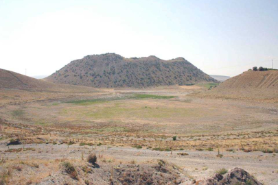 Türkiye'nin en büyük maar gölü: Acıgöl Maarı