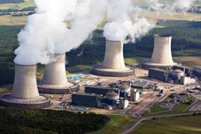 Nükleer santral kazaları ve nükleer silahlanma riskleri