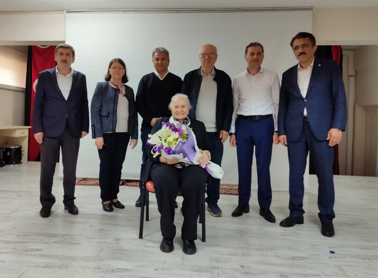 Özlüce Şehit Aykut Yurtsever Anadolu Lisesi, Timsal Karabekir'i ağırladı! Bursa Hayat Gazetesi -2