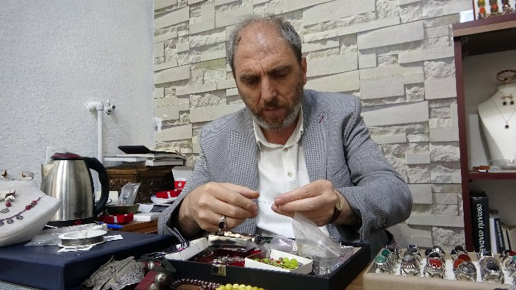 Baba mesleğinin yaşaması için çaba sarf ediyor - Bursa Hayat Gazetesi-3