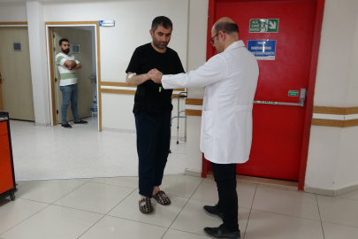 Bel fıtığından felç olan hasta mikrocerrahi yöntemiyle sağlığına kavuştu