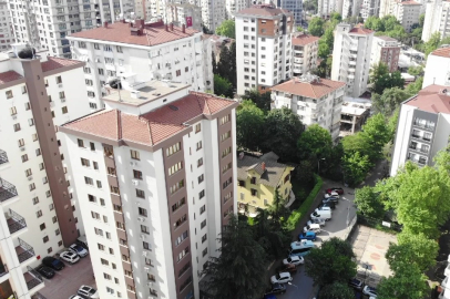 Ederinden fazlası teklif edilse de evini satmadı