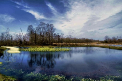 İçerisinde tarihi kalıntılar bulunan göl: Simenit Gölü