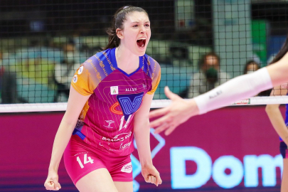 Eczacıbaşı Dynavit, Dana Rettke’yi renklerine bağladı